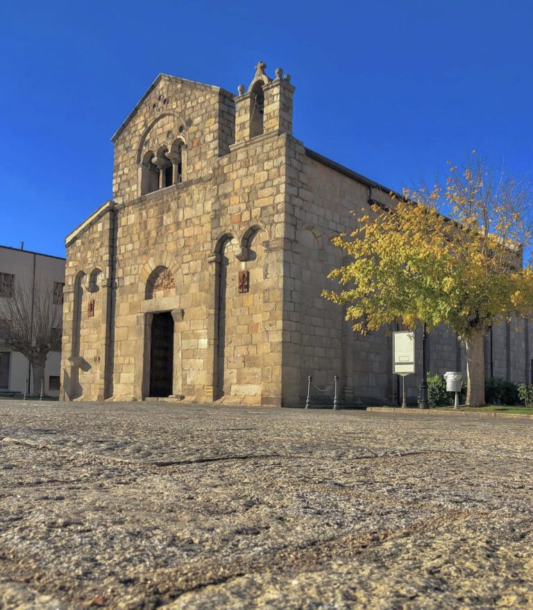 OLBIA-MONUMENTO-9.-Chiesa-romanica-di-San-Simplicio_Olbia-scaled