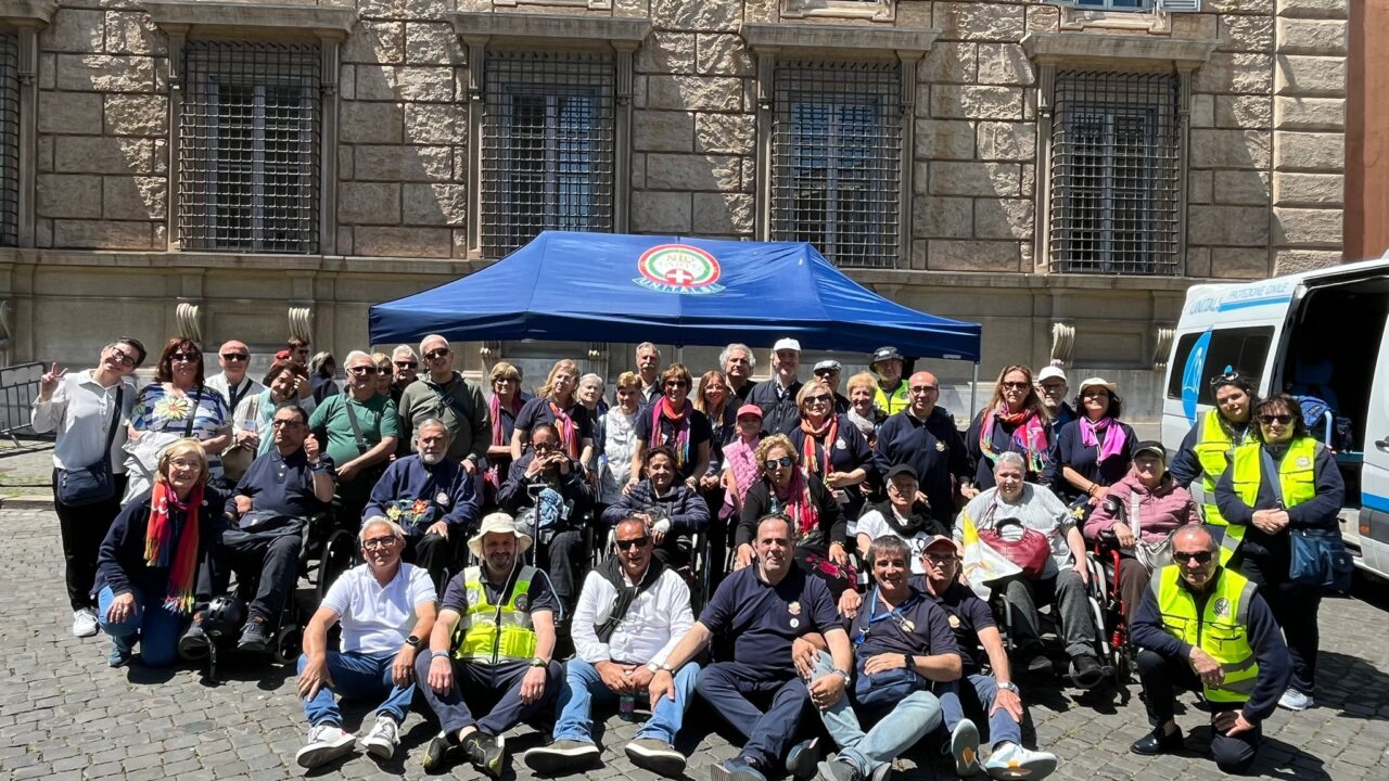 Pellegrinaggio giubilare dell’Unitalsi Sarda Nord: ammalati e volontari attraversano la Porta Santa