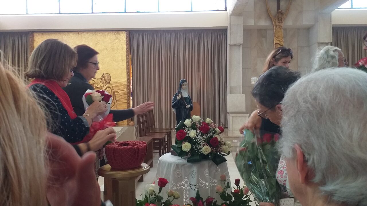 Olbia si raccoglie attorno a Santa Rita: fede, preghiera e rose benedette